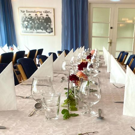 Gullringens Vaerdshus & Hotell エクステリア 写真