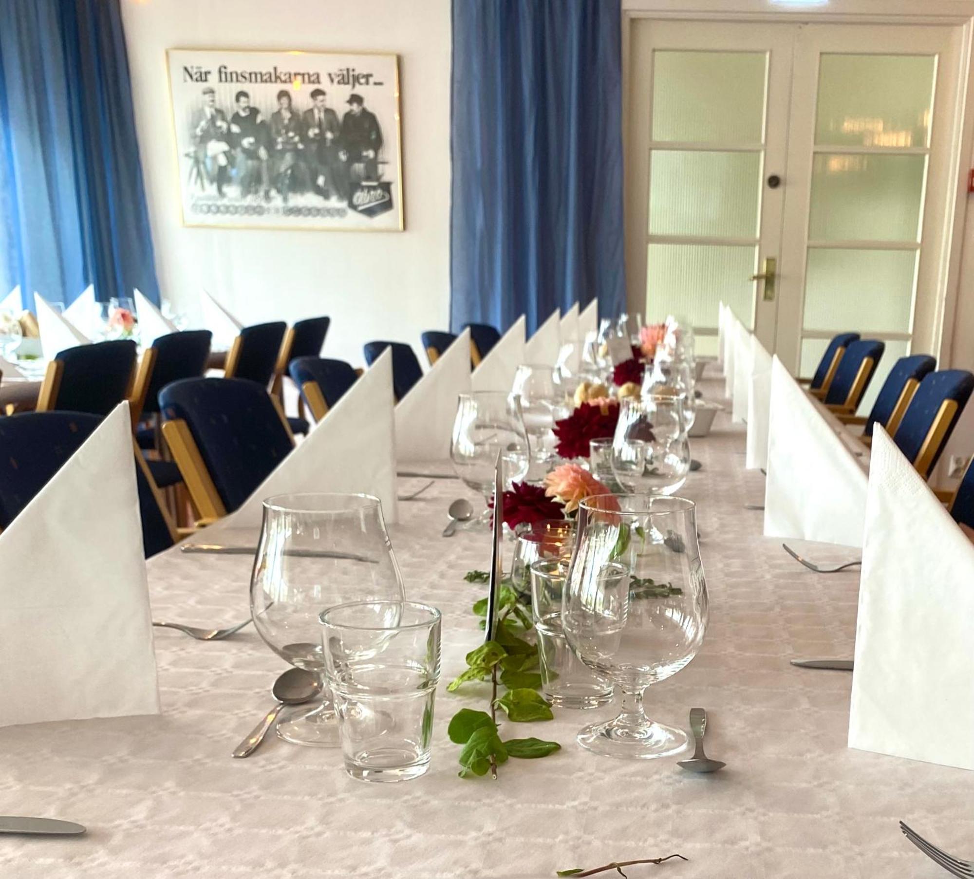 Gullringens Vaerdshus & Hotell エクステリア 写真